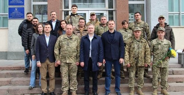 Олександр Поповцев привітав військовослужбовців з Днем захисників та захисниць України