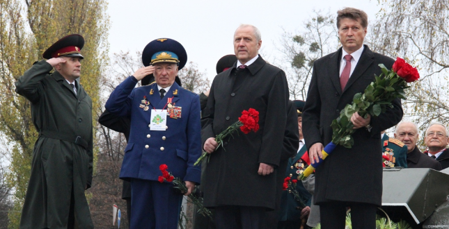 У Шевченківському районі відбувся «Ритуал пам’яті» з нагоди Дня визволення Києва та України